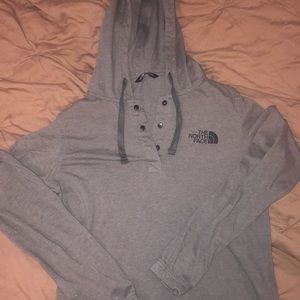 North Face Pull Over